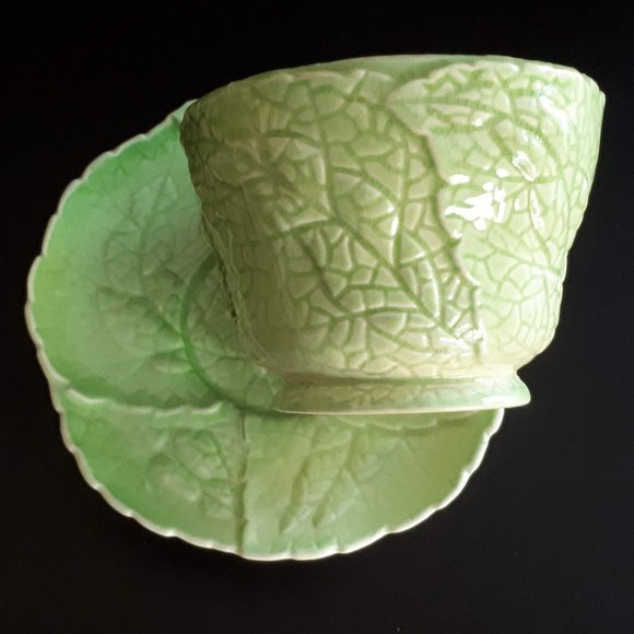 Vintage Carlton ware green Fox glove sugar cup and saucer - Picture 6 of 10